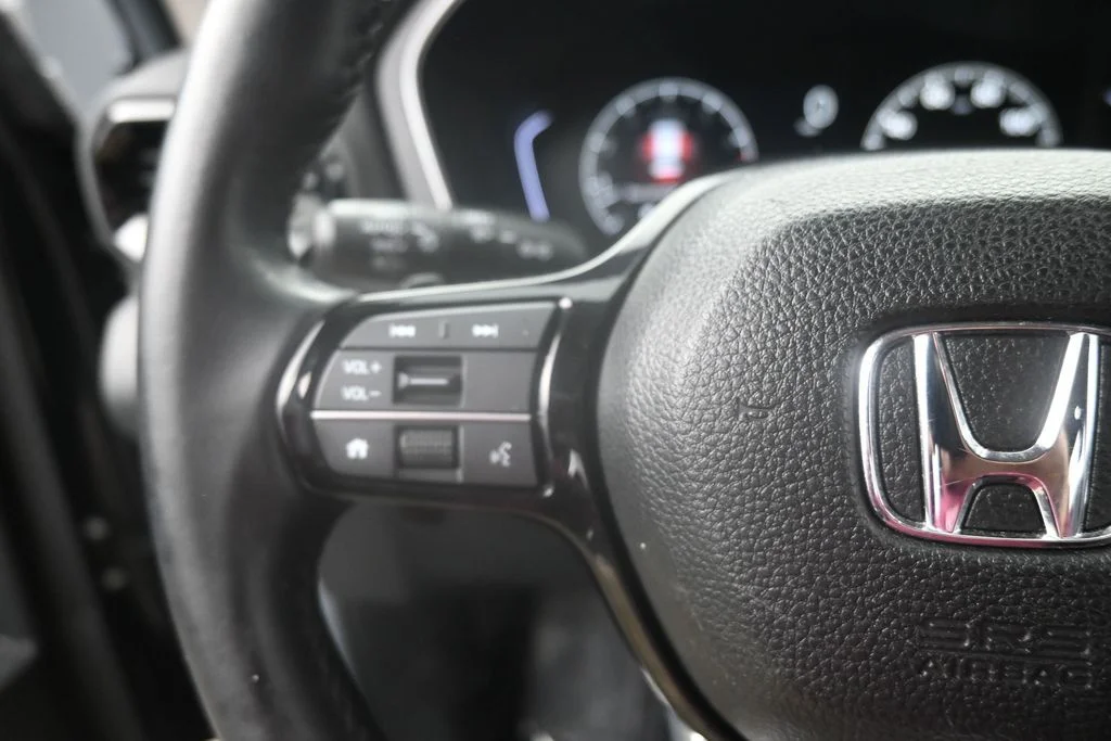 Used 2025 Modern Steel Metallic Honda EX-L image 27
