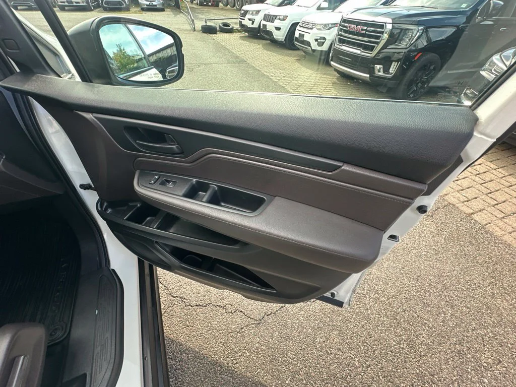 Used 2018  Honda EX-L image 33