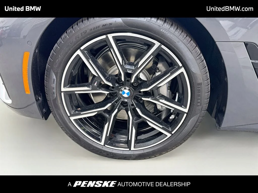 New 2026 Dravit Grey Metallic BMW xDrive40 image 2