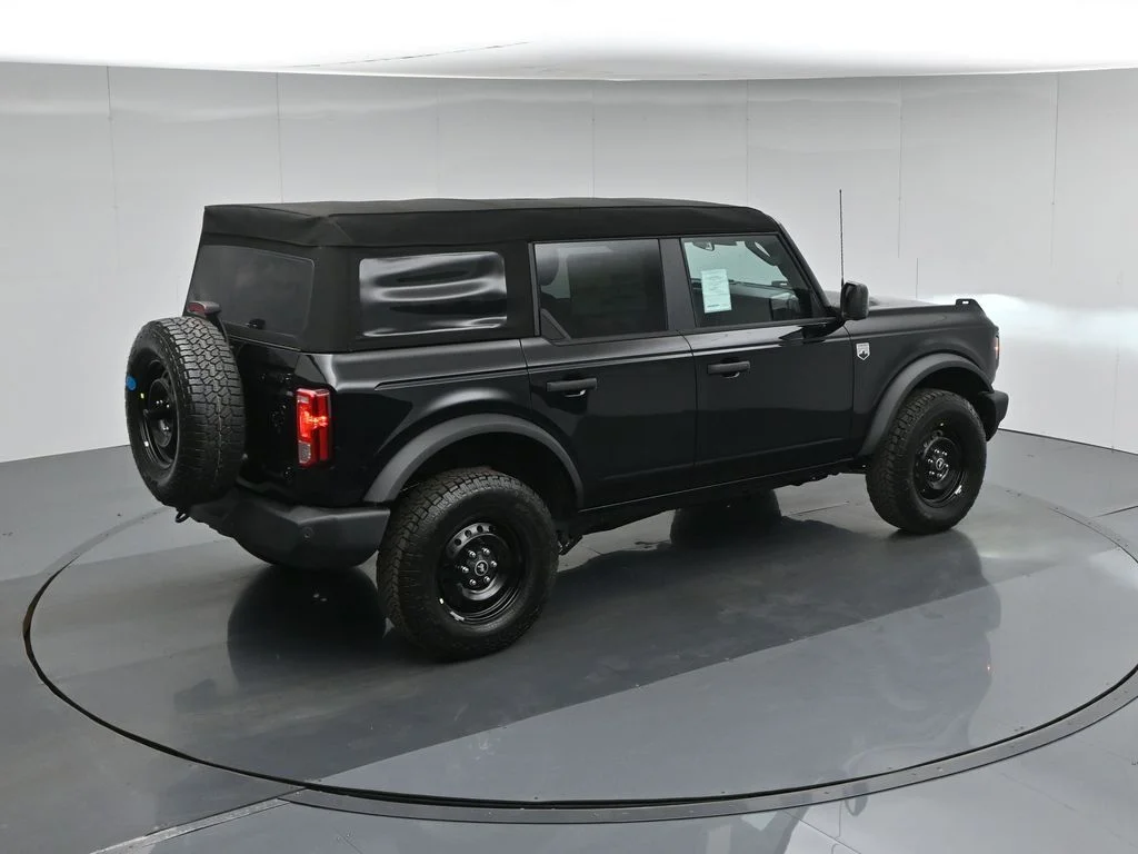 New 2026 Shadow Black Ford Big Bend image 38