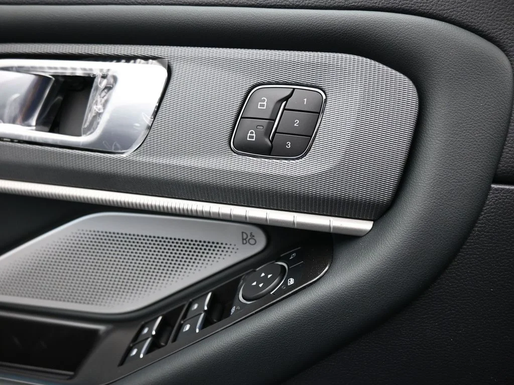 New 2026 Agate Black Metallic Ford ST image 11
