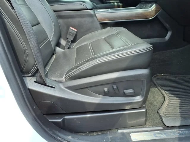 Certified Used 2017 SUMMIT WHITE GMC Denali image 12
