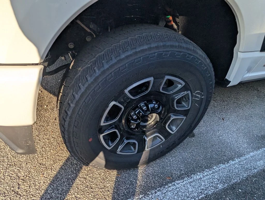 2026 Ford F-250 Super Duty Platinum - Photo 5