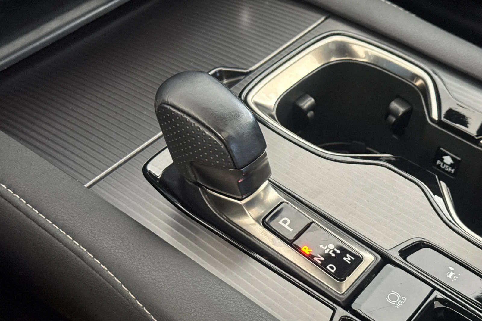 2024 Lexus RX Hybrid 500h - Photo 18