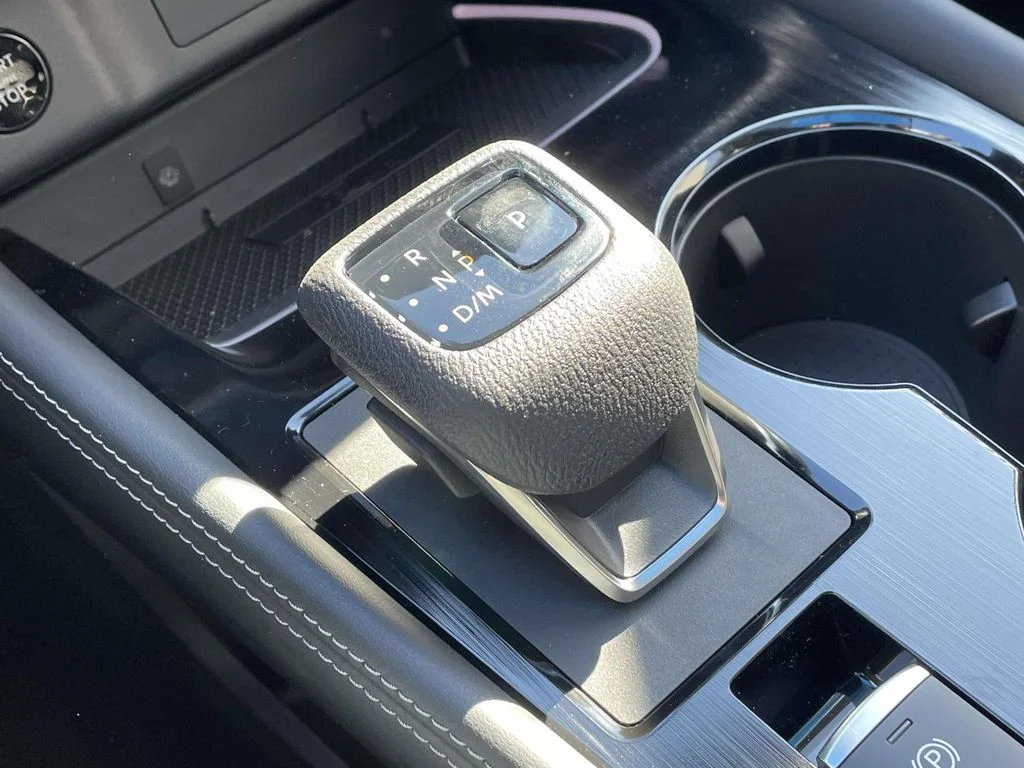 New 2026 Gray Nissan Platinum image 30