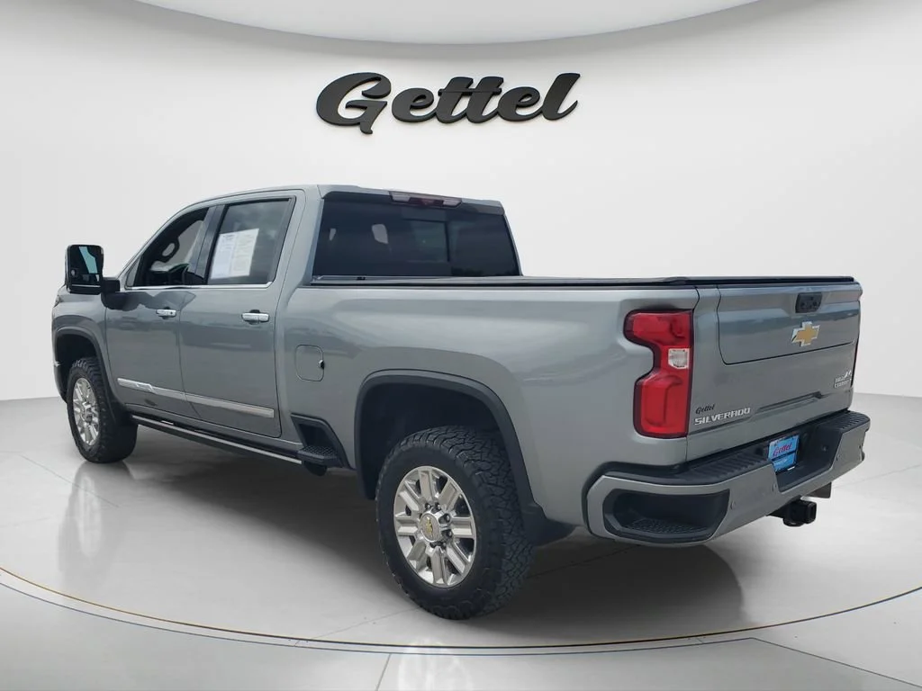 Used 2024 Sterling Gray Metallic Chevrolet High Country image 7