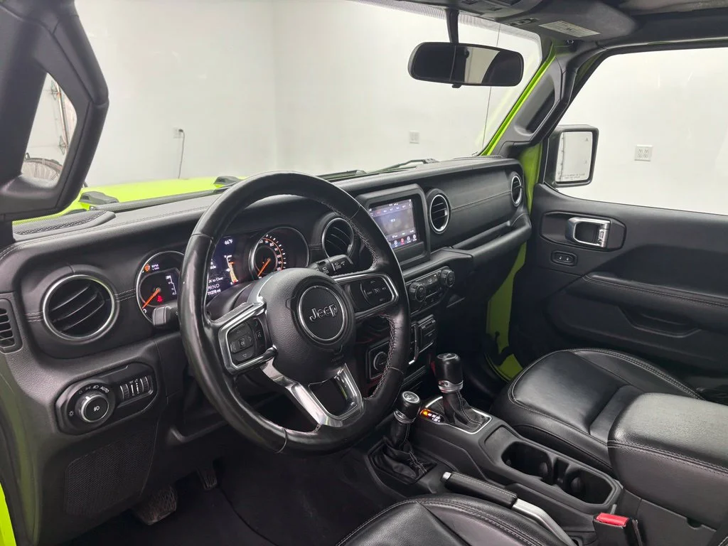 Used 2021 Green Jeep Unlimited Sahara image 18