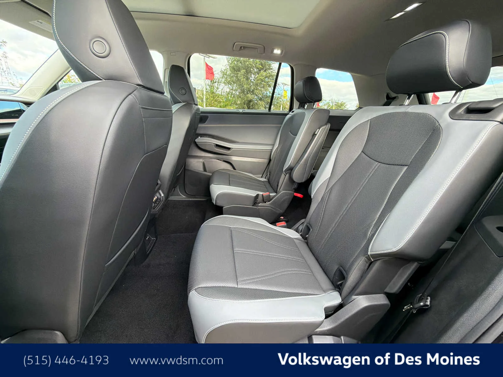 New 2027 Black Volkswagen SE w/Technology image 11