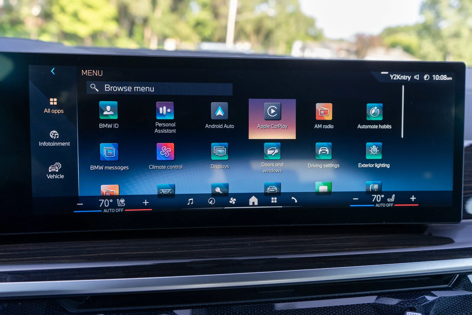 Used 2024  BMW xDrive40i image 21