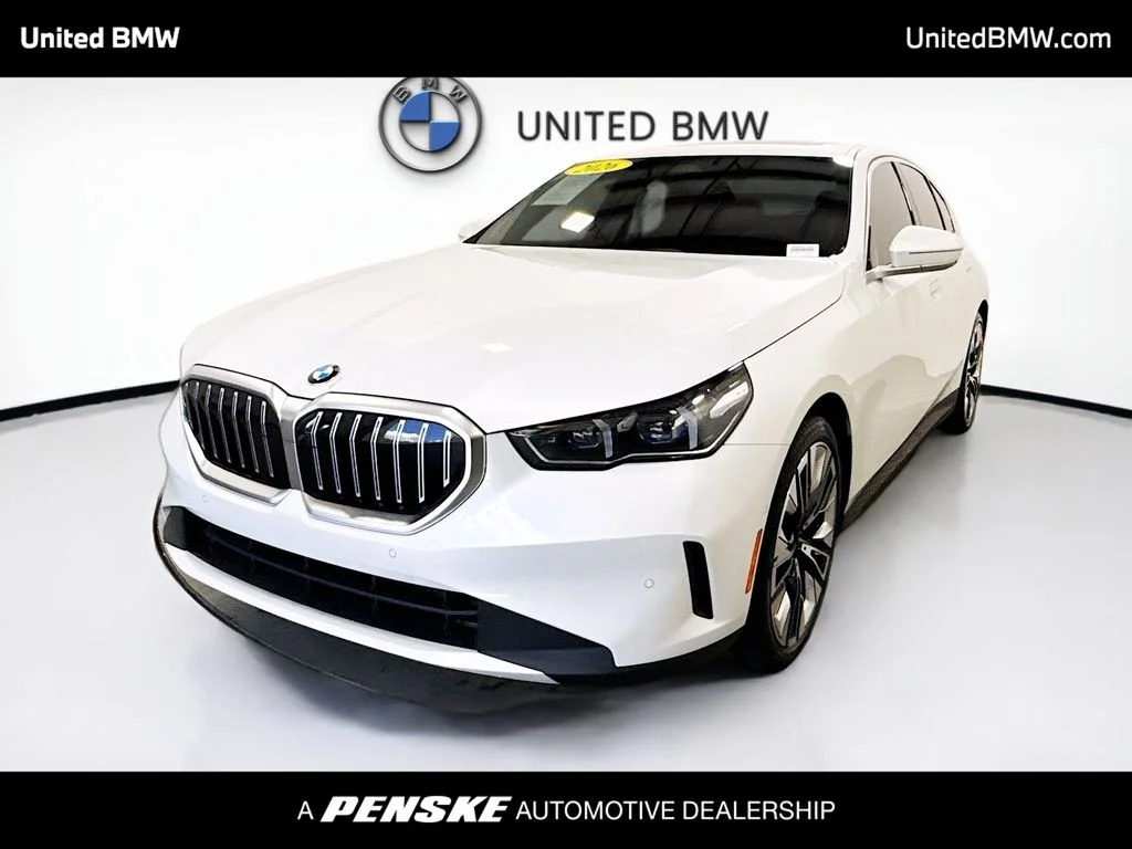 Used 2026 Mineral White Metallic BMW 530i image 1