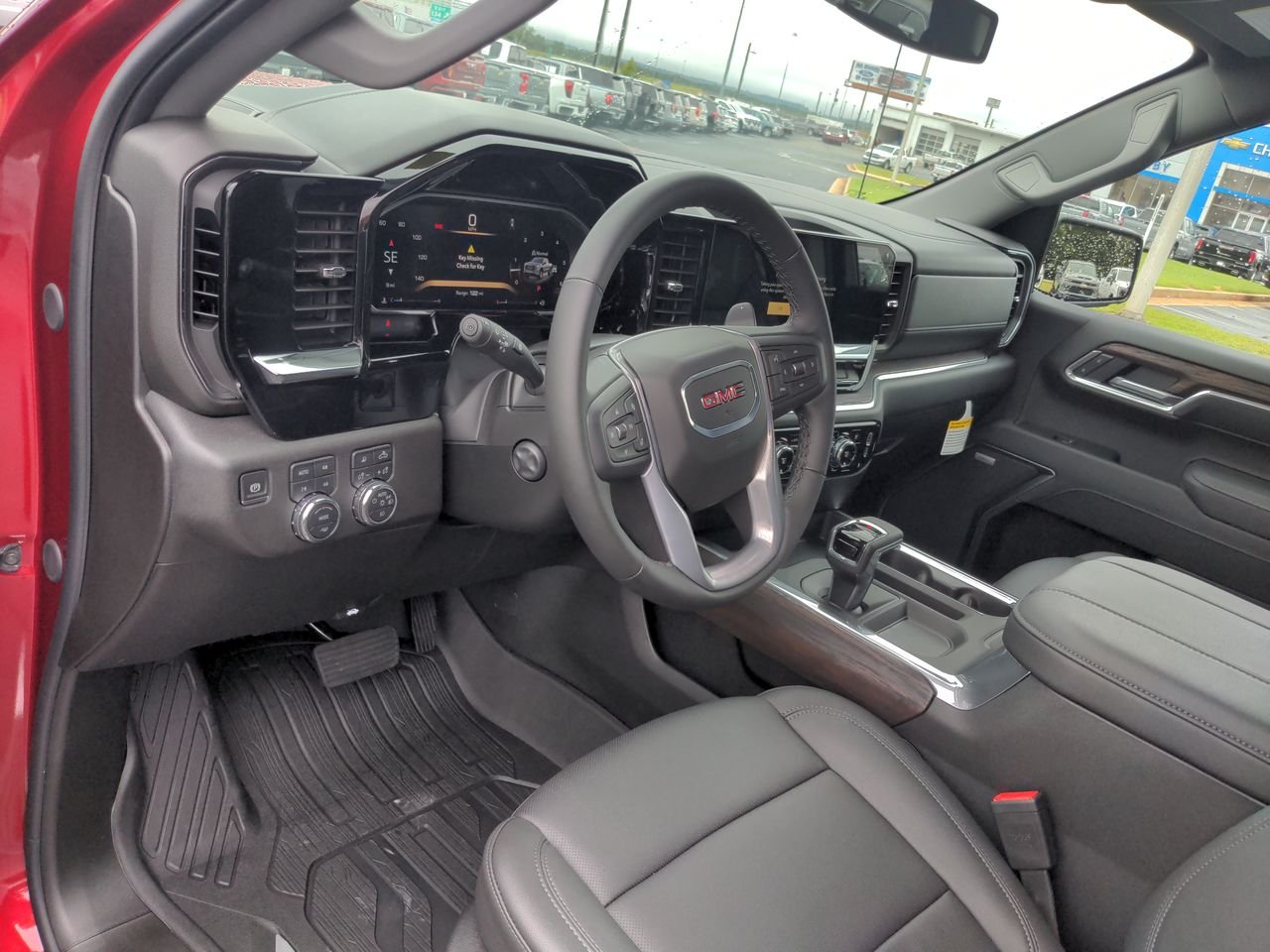 2026 GMC Sierra 1500 SLT - Photo 10