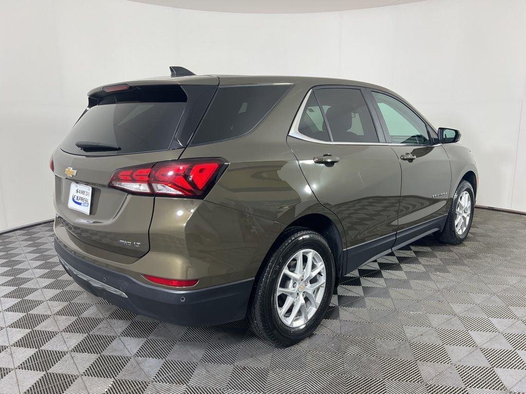 Used 2024 Bronze Metallic Chevrolet LT image 29