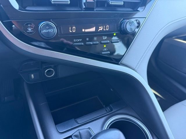 2022 Toyota Camry SE - Photo 24