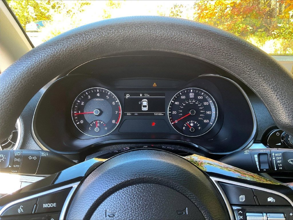 Used 2023 Black Kia LXS image 15