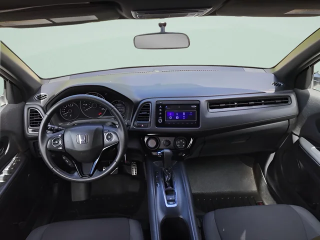 Used 2020  Honda Sport image 15