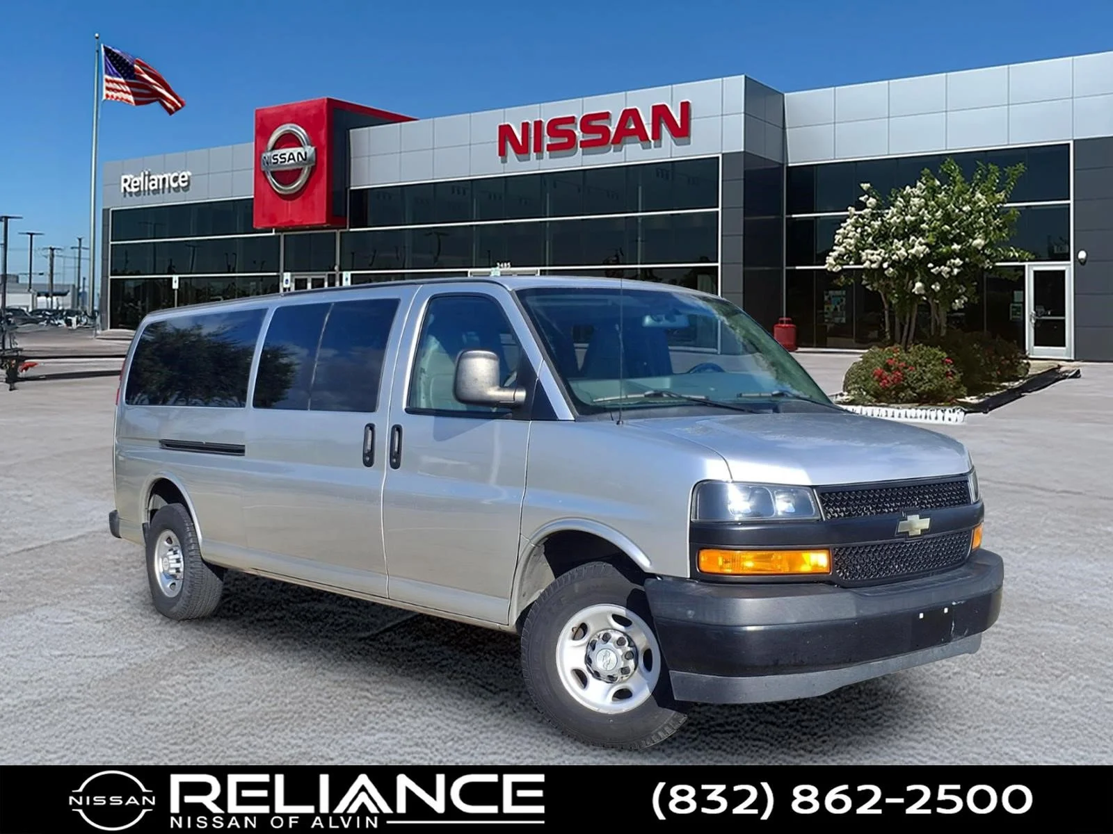 2018 Chevrolet Express Passenger LS