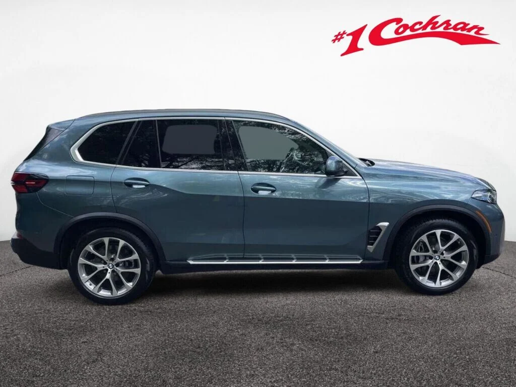 Used 2026 BLU/Blue BMW xDrive40i image 6