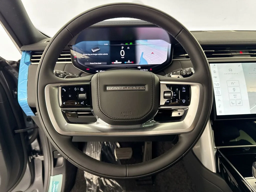 New 2026 Eiger Grey Land Rover SE image 11