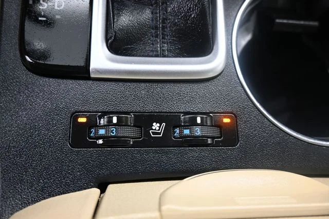 Used 2019 Red Toyota Limited image 45