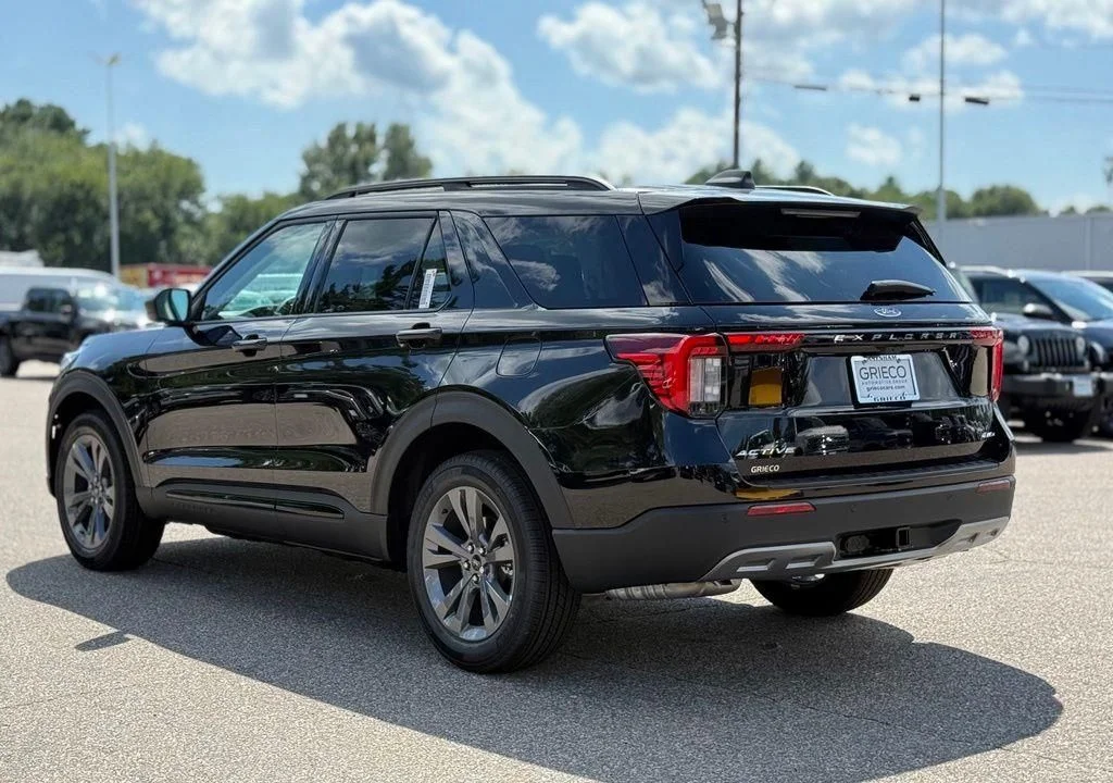 New 2026 Black Ford Active image 9