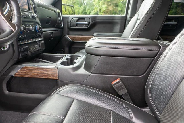 Used 2019 Beige Chevrolet High Country image 22