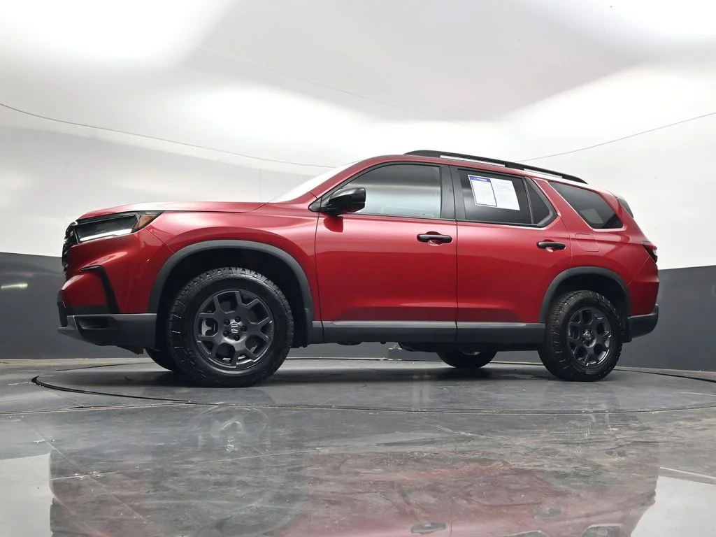 Certified Used 2025 Radiant Red Metallic II Honda TrailSport image 42