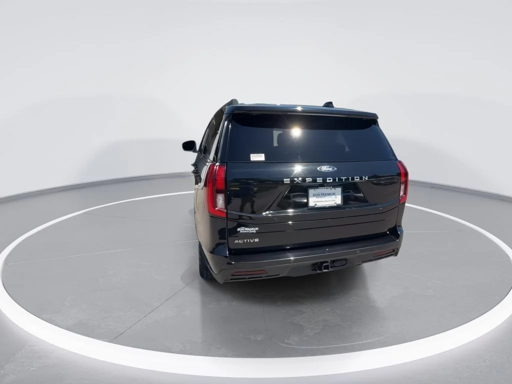Used 2025 Black Ford Active image 7