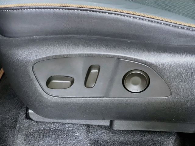 2024 GMC Acadia AT4 - Photo 11