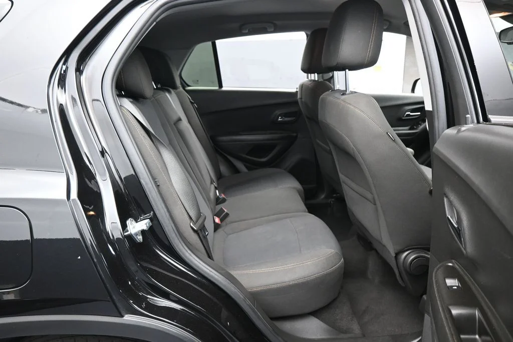 Used 2022 Mosaic Black Metallic Chevrolet LS image 31