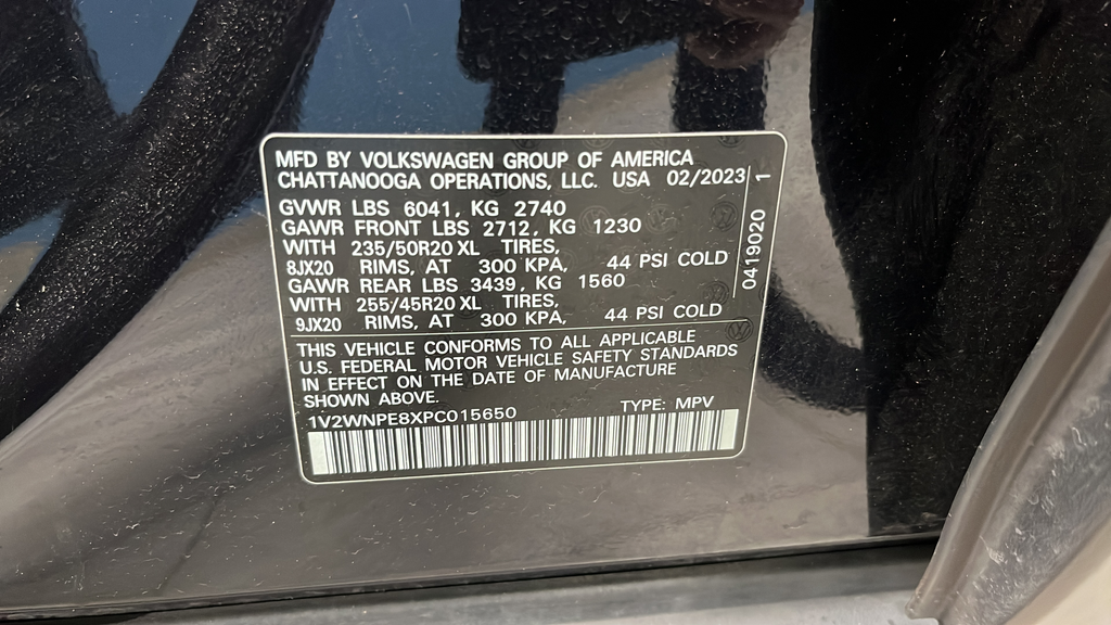 Used 2023 Deep Black Volkswagen Pro S image 27