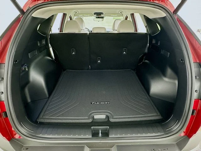 New 2026 Hyundai TUCSON SEL