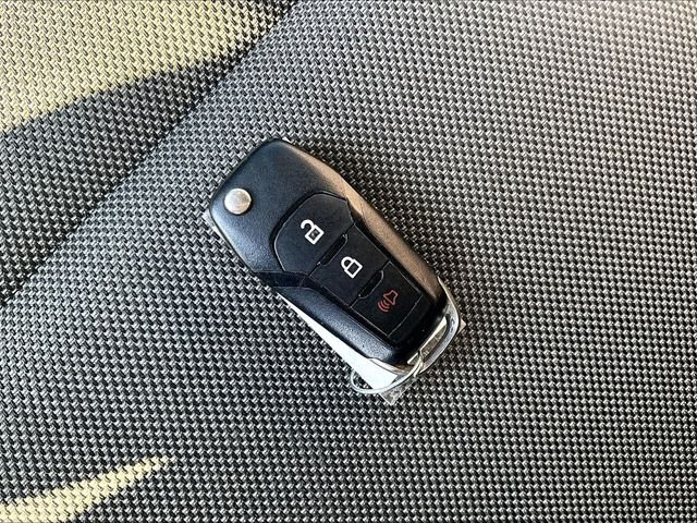 Used 2018 Gray Ford XL image 11