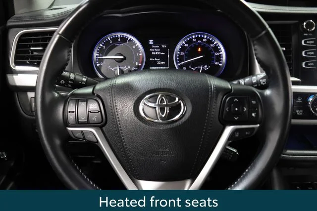 Used 2018 Gray Toyota SE image 20