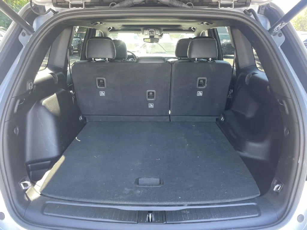 Used 2024 Silver Jeep Altitude X image 40