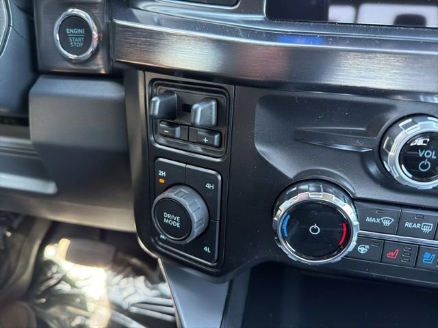 New 2026 Glacier Gray Metallic Tri-Coat Ford F-250® Lariat® image 24