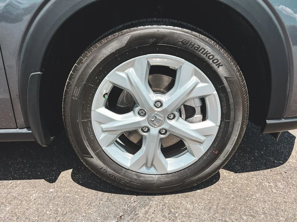 2025 Honda HR-V LX - Photo 11