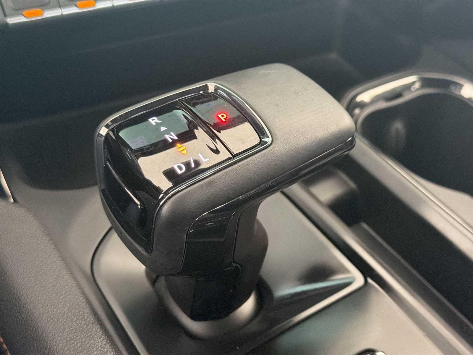 Used 2025 Summit White GMC AT4 image 16