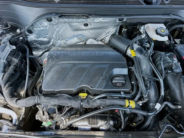 Used 2025 Black Chevrolet LS image 27