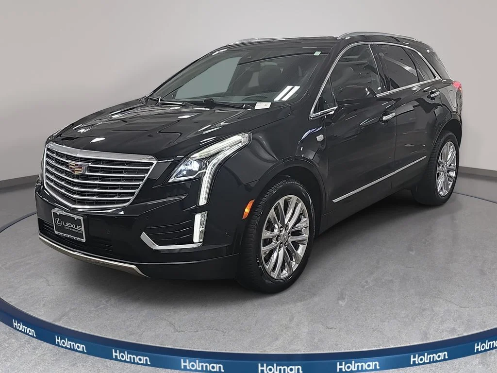2017 Cadillac XT5 AWD Platinum's photo