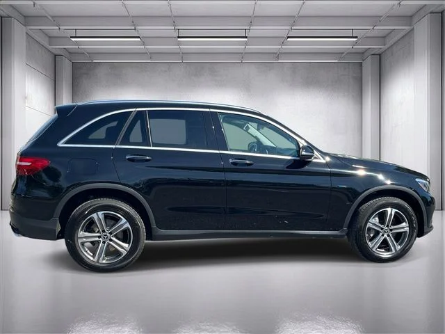 Used 2019 Black Mercedes-Benz GLC 350e image 2