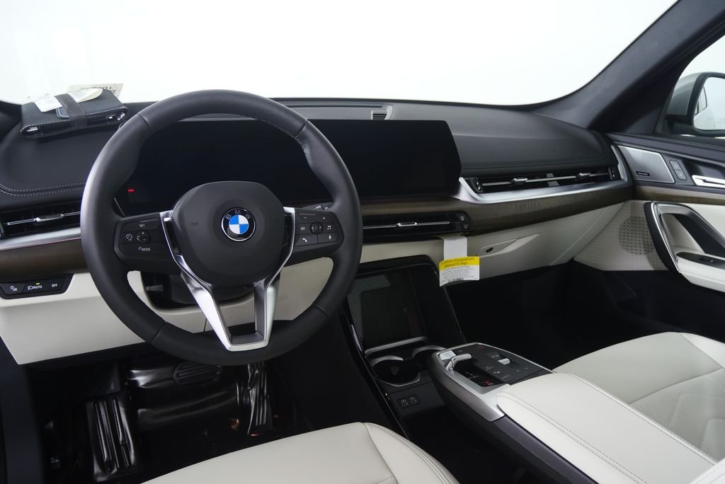 New 2026 Space Silver Metallic BMW xDrive28i image 16