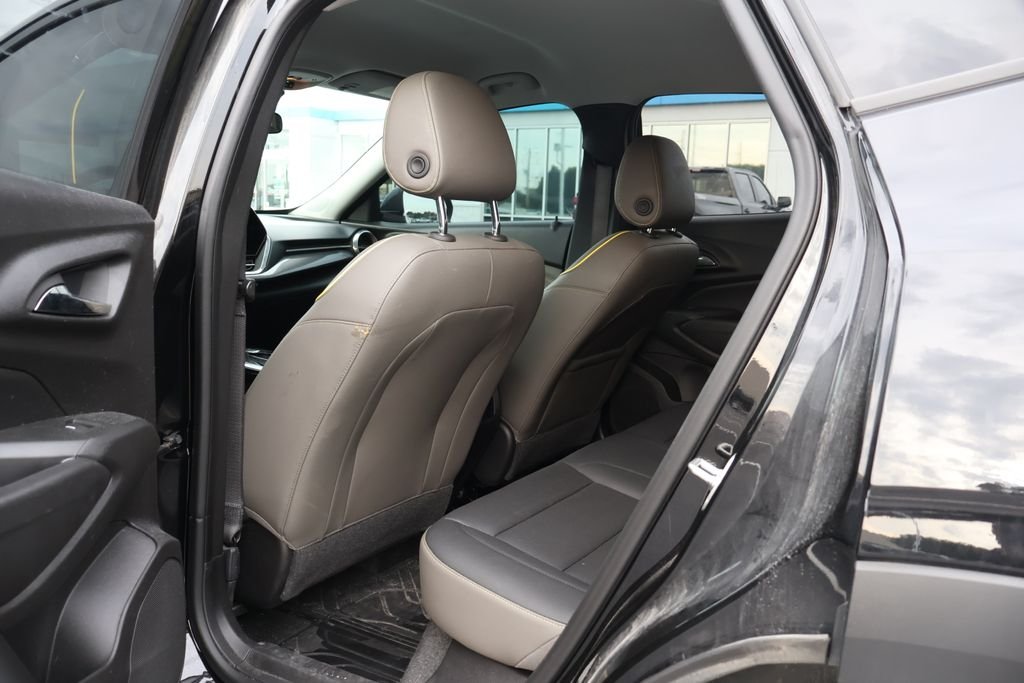 Used 2024 Mosaic Black Metallic Chevrolet ACTIV image 29
