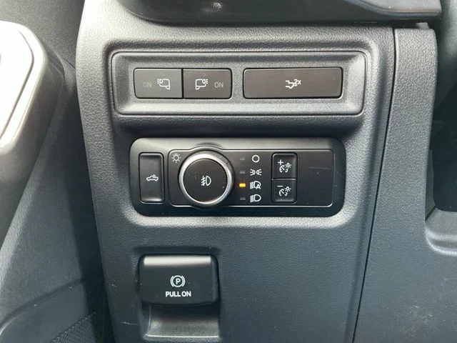 Used 2023 White Ford XLT image 28