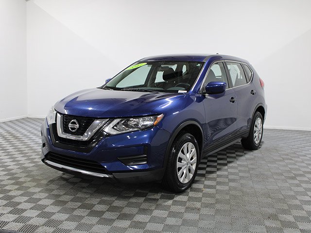 Used 2017 Nissan Rogue S with VIN JN8AT2MV9HW006907 for sale in North Olmsted, OH