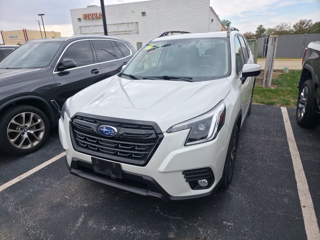 Used 2022 Crystal White Pearl Subaru Premium image 2