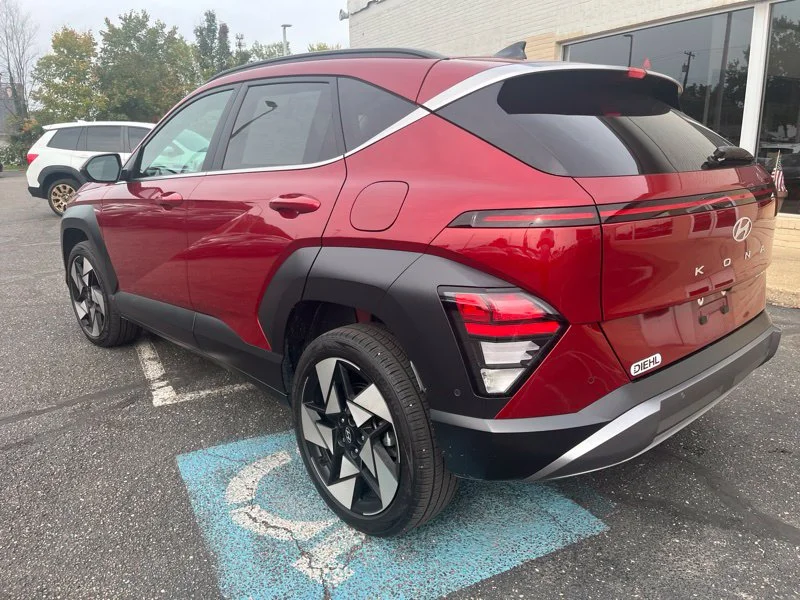 Used 2025 Red Hyundai Limited image 7