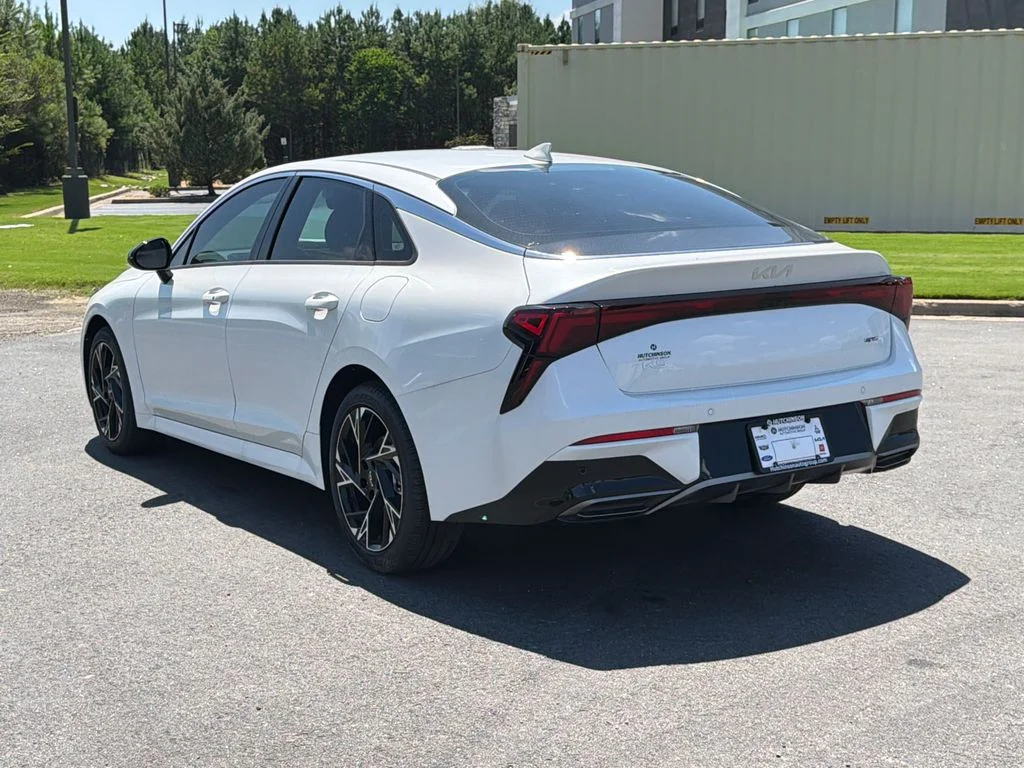 New 2026 White Kia GT-Line image 5