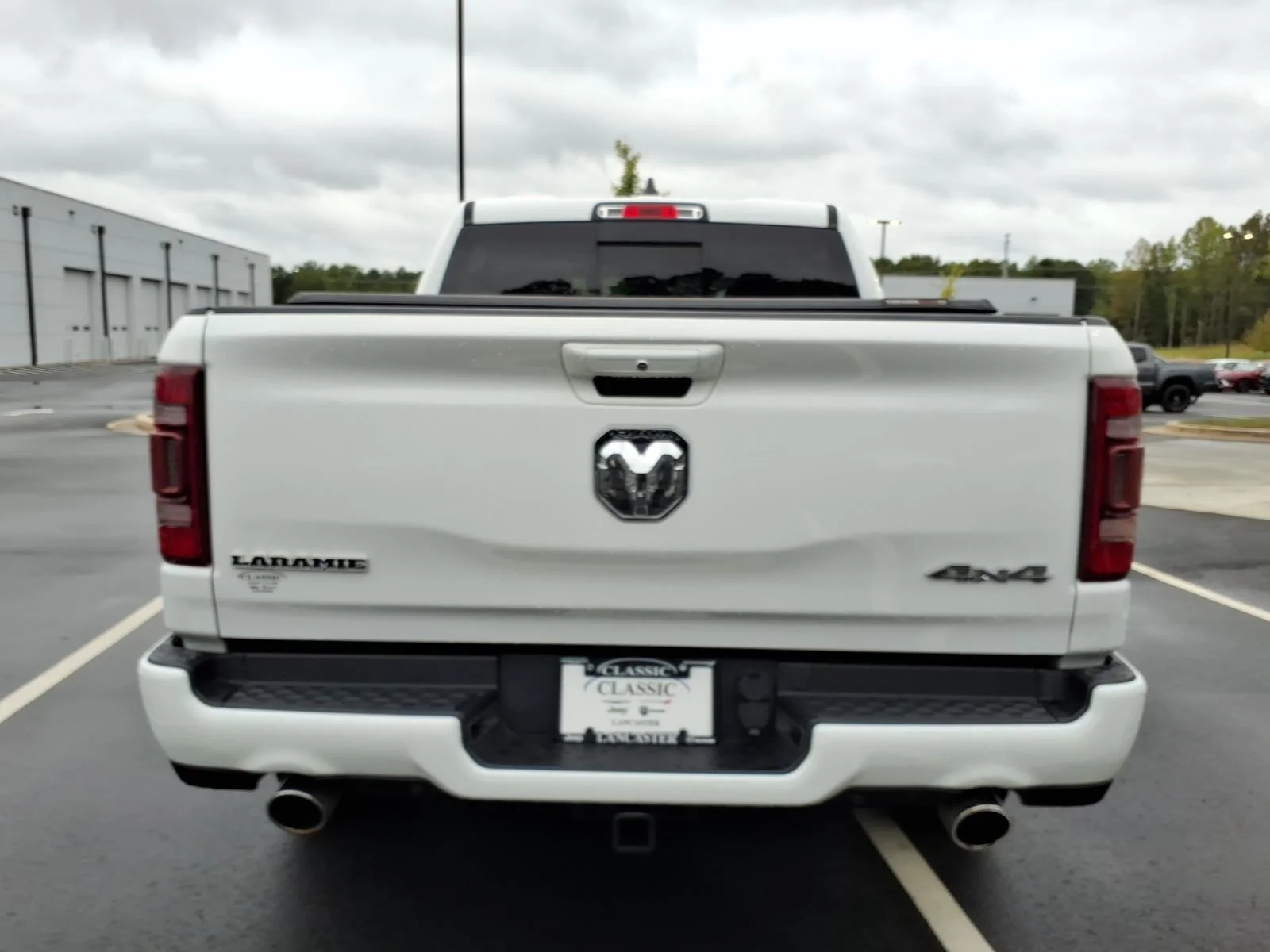 Used 2020 Bright White Clearcoat Ram Laramie image 18