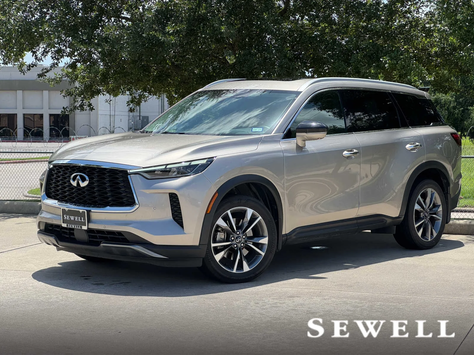 2022 INFINITI QX60 LUXE