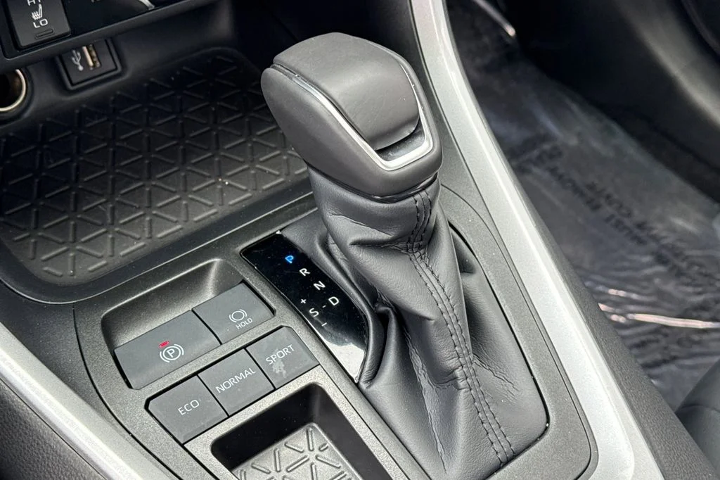 Used 2025 Black Toyota XLE Premium image 26